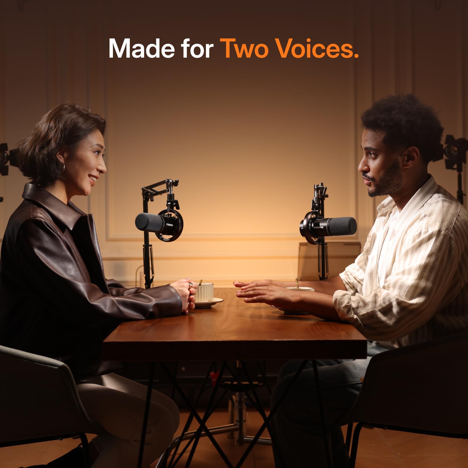 MAONO PD200W Hybrid Wireless Podcast Microphone for PC, XLR USB Dynamic Mic Kit with Boom Arm, Software, Noise Cancellation, for Vocal Recording, Streaming, Content Creation, Home Studio, Voiceover