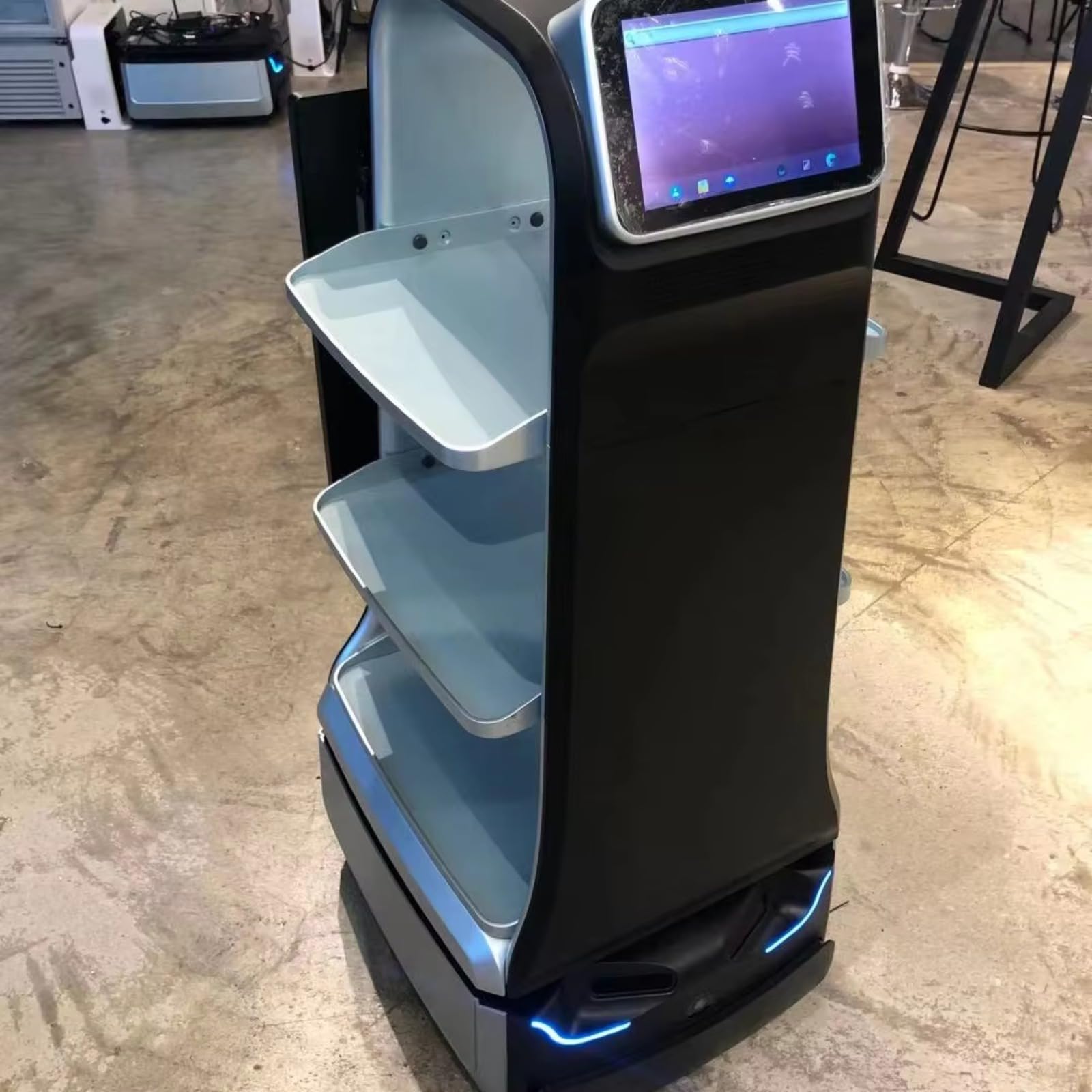 Food Delivery Robot Voice Announcement Intelligent Ordering 01