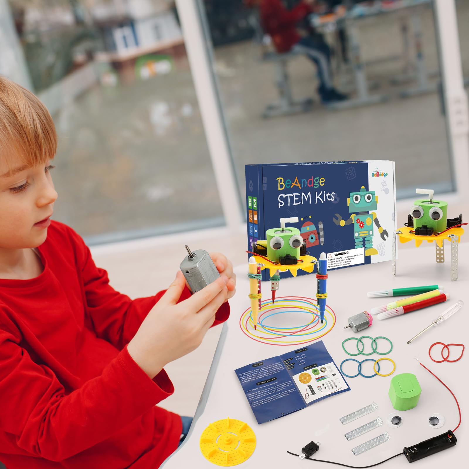 Набор из 4 конструкторов роботов-художников для детей 8-12 лет