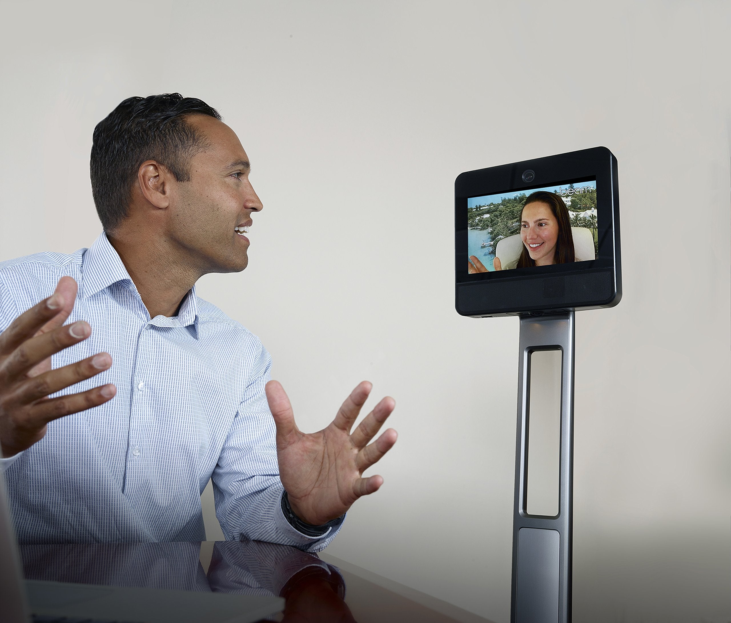 Beam Remote Communications System mit Dock & 3-Jahres-Abonnement